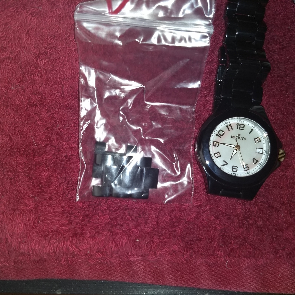 Invicta woman's ceramic watch - Picture 6 of 6